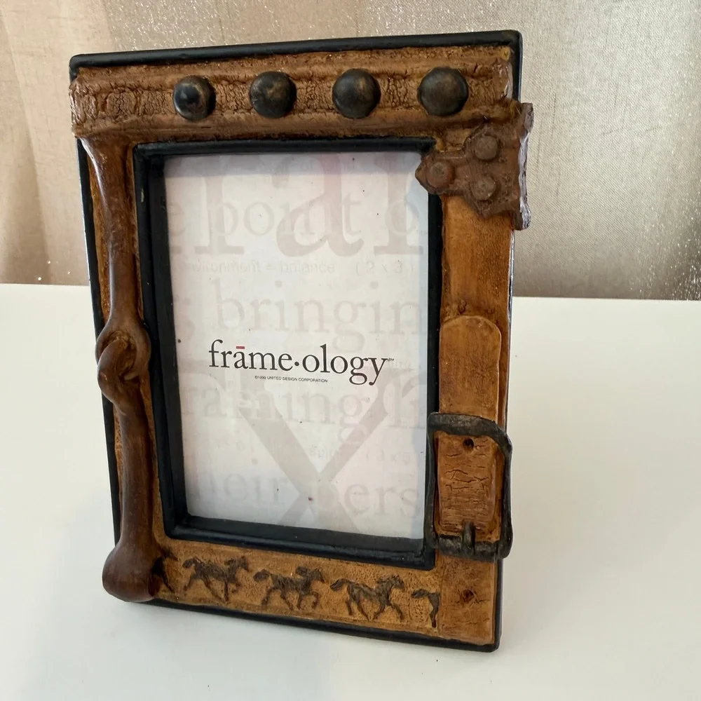 United Design Corp Frameology Western Horse Buckle Resin Picture Frame 1999
